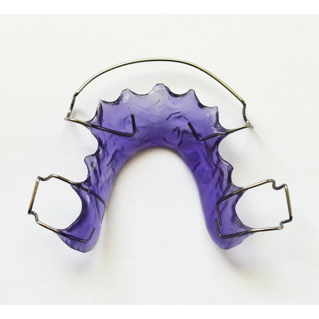 "Perfectly Customized Hawley Retainers Online – Tailored for Your Smile"